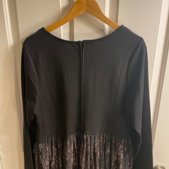 Liza Luxe Black and Pink Mixed Media Dress with Lace Bottom, Size 1X - Picture 10 of 10